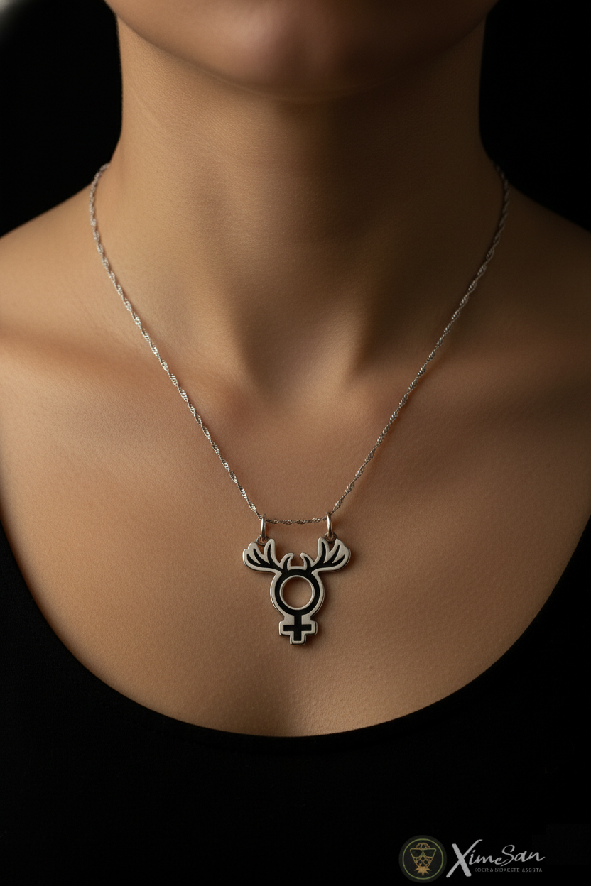 Collar Símbolo Cuckquean – Confianza y Poder  – Elegancia Única