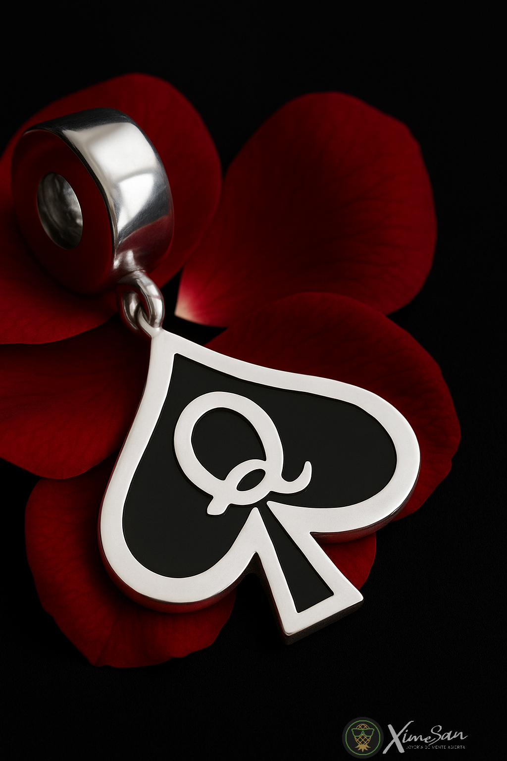 Charm Pica Negra – Poder y Deseo