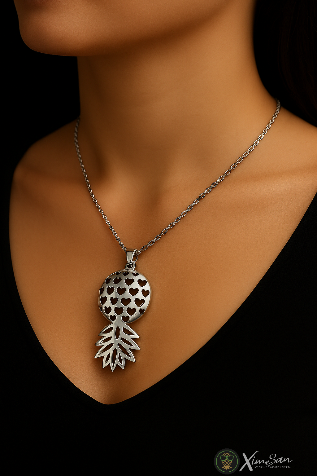 Dije Piña Corazones – El símbolo universal del deseo compartido