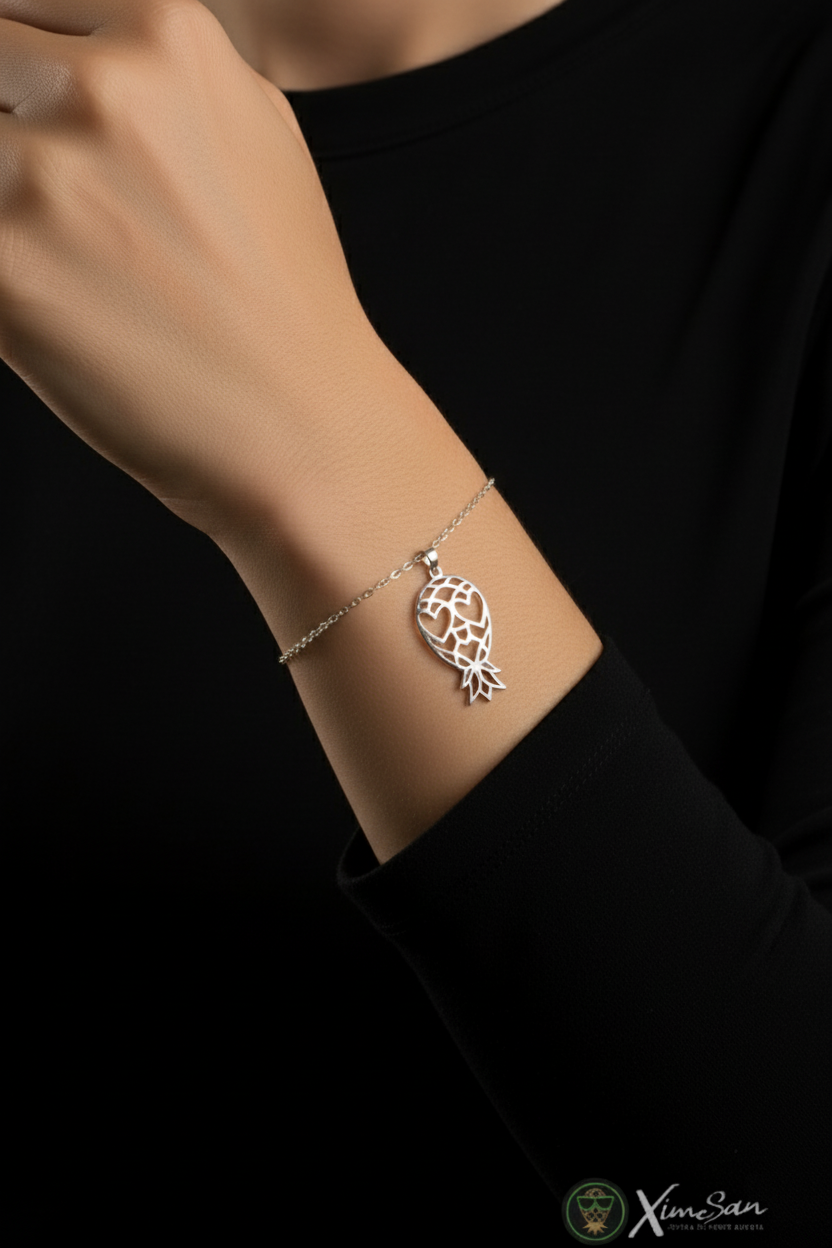 Dije Piña Enamorada – Erotismo con complicidad