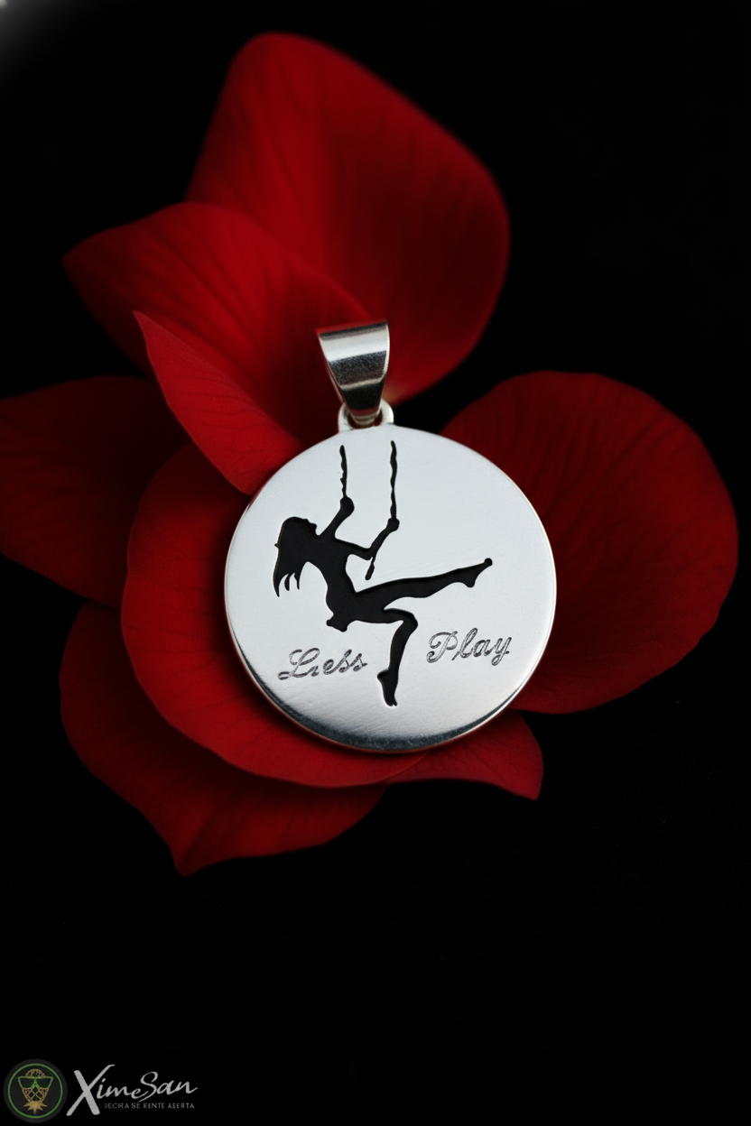 Dije “Let’s Play”  – Sensualidad y juego en equilibrio perfecto