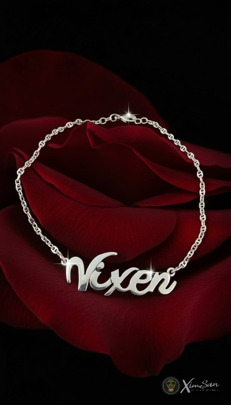 Dije Vixen – Elegancia que seduce sin esfuerzo